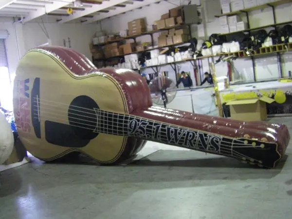 Custom Inflatable Advertising Custom Inflatable Advertising guitar inflatable