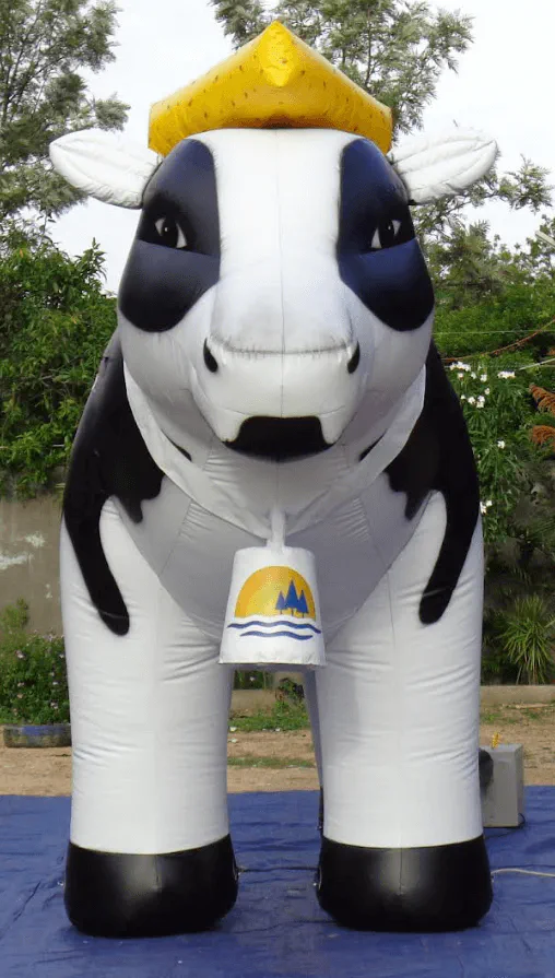 Custom Cow 2 - Custom Inflatables Gallery Image