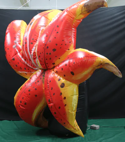 Flower 2 - Custom Inflatables Gallery Image