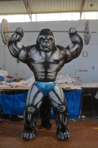 Gorilla Pic 1 - Custom Inflatables Gallery Image