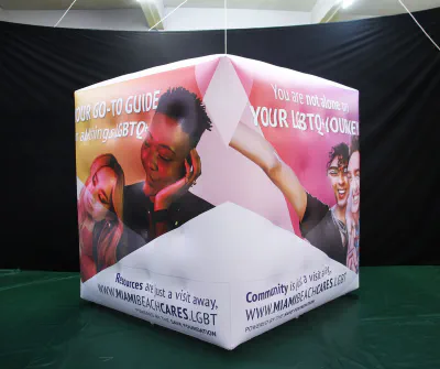 Heliumcubes 1D - Custom Inflatables Gallery Image