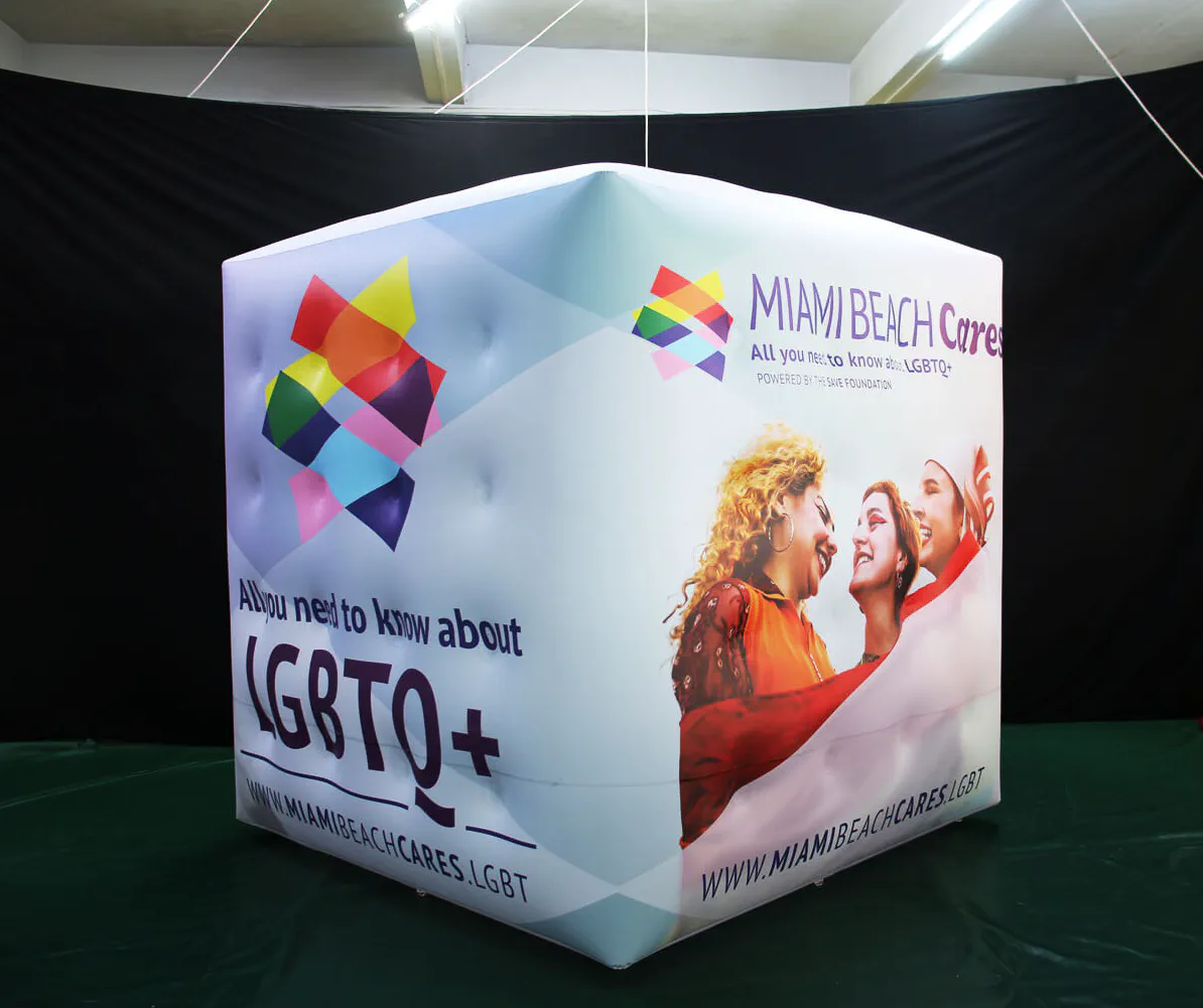 Heliumcubes 2B - Custom Inflatables Gallery Image