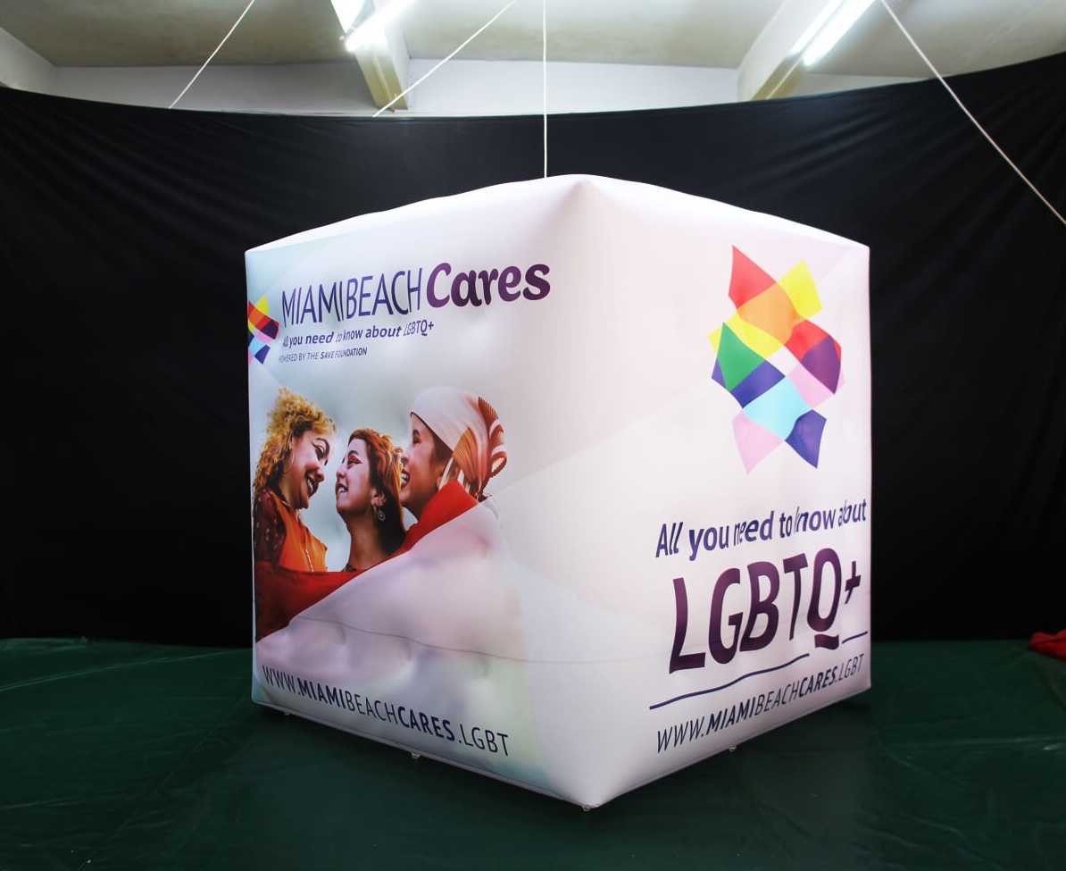 Heliumcubes 2C - Custom Inflatables Gallery Image