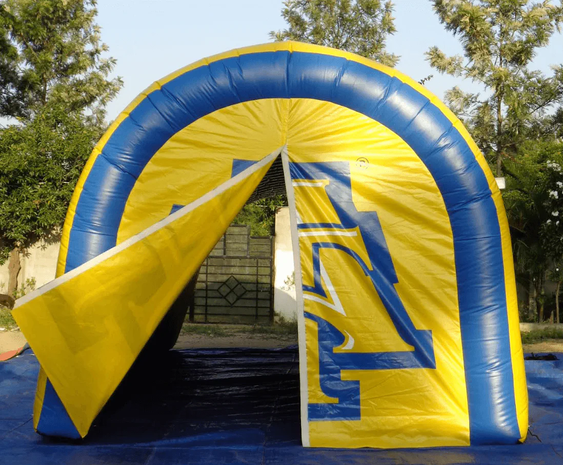 Fb Coke Tunnel 2 - Football Tunnels Gallery Image